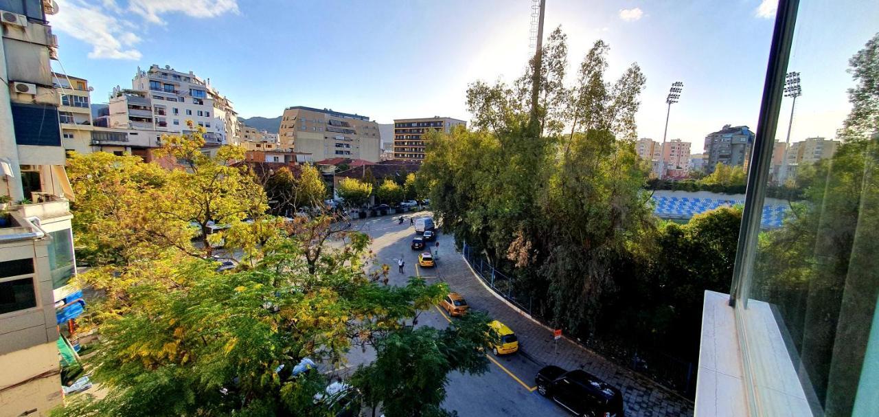 Nov Hotel Tirana Exteriör bild