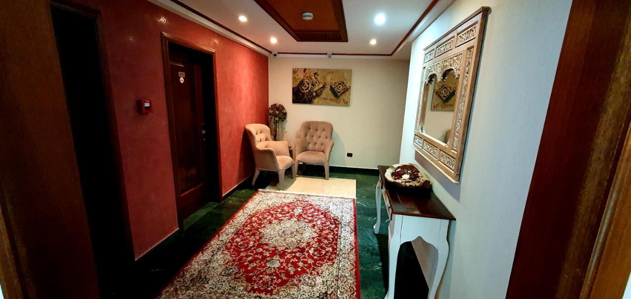 Nov Hotel Tirana Exteriör bild